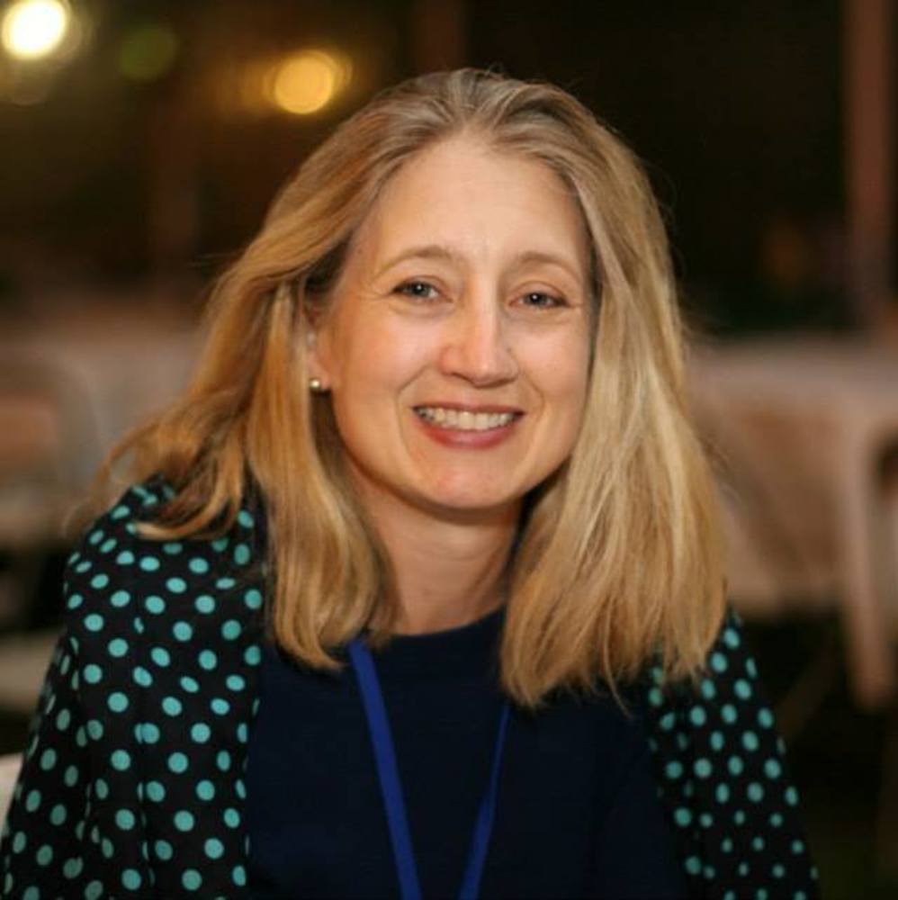 Meet your Posher, Lara